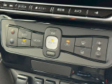オートエアコンで温度を設定するだけで快適な車内環境を維持することができます!
