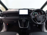 見通しのよいすっきりとした視界で、誰でも運転しやすいです。運転のしやすさは疲れにくさにも繋がりますよ♪