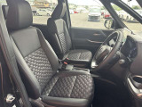 一目でわかる品質表示。厳しいチェックをクリアした高品質車両を揃えています。