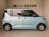 車両右側面からの写真になり。車をご覧になりたい時はお気軽に最寄りの店舗へご相談下さい。