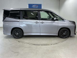 安心感のある力強い走り。静かな車内で家族とのおしゃべりが盛り上がります。
