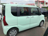 車両右側面からの写真になり。車をご覧になりたい時はお気軽に最寄りの店舗へご相談下さい。