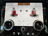 ◆シートヒーター『三段階で強弱の調節が可能なシートヒーティング機能を装備しております。季節によっては欠かすことのできないポイントの高い装備ではないでしょうか。』