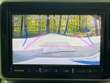 【バックカメラ】駐車時に後方がリアルタイム映像で確認できます。大型商業施設や立体駐車場での駐車時や、夜間のバック時に大活躍!運転スキルに関わらず、今や必須となった装備のひとつです!