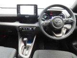 ぜひ展示車の運転席に座ってみてください。