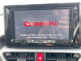【純正ナビ】人気の純正ナビを装備しております。ナビの使いやすさはもちろん、オーディオ機能も充実!キャンプや旅行はもちろん、通勤や買い物など普段のドライブも楽しくなるはず♪