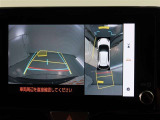 バックガイドモニターで、後方を確認しながら安心して駐車することができます。運転初心者も熟練者も必須の機能ですよ!