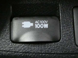 ノートパソコンなど家庭用電源の電化製品が100Wまで使用できます。