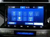 【オーディオ選択画面】AM/FMの切替や、交通情報もこちらの画面から選択できます。