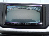 バックカメラ装備しております。駐車時に大変役に立ちますよ。駐車が苦手な方にも便利機能です。