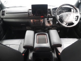 【R1年式/5型/ハイエースバン/DARKPRIMEⅡ/2WD】TSS装着車両♪【全国納車可能】