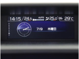 「時計」や「燃費」などの基本画面を表示させるほか、「時刻/日付」などの各種項目の設定(カスタマイズ)が行えるマルチファンクションディスプレイです。