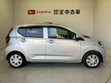 車両右側面からの写真になります。車をご覧になりたい時はお気軽に最寄りの店舗へご相談下さい。