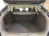 【トランク】積み込みやすくて、たっぷり積める荷室です。シートアレンジできるものは、乗車人数と荷物の量や大きさによってシートを動かすことができるので、より快適なドライブが可能です!
