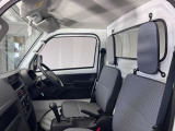 【車内ルームクリーニング済】専門スタッフにより車内はきれいにルームクリーニングを行っております。