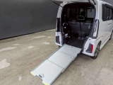 【普段は4人乗り】スローパー付きのNBOXが入庫しました。ぜひ現車を見に来てください