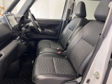 【車内ルームクリーニング済】専門スタッフにより車内はきれいにルームクリーニングを行っております。