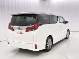 走りにこだわりながら収納力も持ち合わせたお車です。荷物を載せて軽快なドライブを楽しめますよ♪