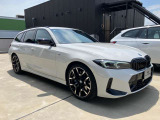 BMW認定中古車は第三者品質評価制度も採用しております。AIS方式による車両品質評価制度も導入し公平な車両コンデション評価を行うことにより車両品質の透明性を高めると同時に更なる信頼と安心をお届けします