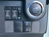 各種スイッチです。両側電動スライドドア★室内からでも開け閉めが可能!狭い駐車場でもスライドドアなら安心ですね♪