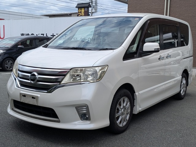 セレナ 2.0 ハイウェイスター 