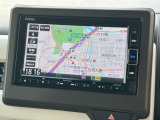 お出かけの際に安心のナビ付です☆バックカメラ機能で駐車もスムーズに行えます。