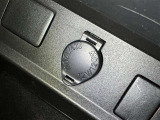 シガーソケット用の充電器が使用可能です!
