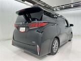 沢山乗れるのがこの車の魅力!2台で移動しないと・・・なんて時もこの車なら1台で!大活躍です♪