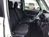それぞれの分野のプロがお車の悩みや疑問に親身になって対応させていただきます。