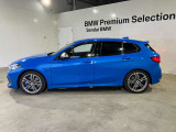 MパフォーマンスモデルはBMW M社が開発したハイパフォーマンスモデルです。公道での快適性も重視した設計となり、サーキット走行にフォーカスしたMモデルよりもコンフォート性に優れます。