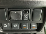 運転席から操作しやすい各種スイッチ