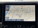 純正ナビを装備。タッチパネル式で使いやすく、お出かけもラクラクです。