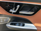 当社の車両は検査員による厳格な検査を行います!機関系はもちろん、骨格部位修復歴や外板パネルの交換歴・板金塗装歴などを十分に確認した上で、基準に達した車両のみを取り扱います!!
