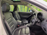 運転席シート廻りは使用感も少なく、良好な状態となっています。丁寧に使われていたことがよくわかりますね。