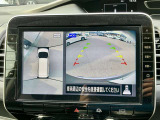 アラウンドビューモニターは車の全方位をカメラで映しだして障害物や人を確認、周りの状況を確認しながら安全に駐車できる便利な装備になります。