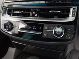 使いやすさや安全性を追求したステアリング周り!高級車ゆえにスイッチ類が多いのも特徴ですね!考え尽くされた配置ですぐに使いこなす事が出来ますのでご安心下さい!是非、体感してみて下さい!!