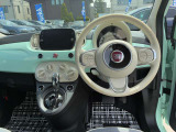 快適なショールームにて、お車選びのお手伝いから、ご購入後の整備待ちまで、ご対応致します。