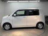 後席プライバシーガラス仕様! 車内が見えにくい設計です。