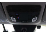 緊急通報ボタンが装備されています。ホンダコネクト対応。ご利用には、Honda Total Care プレミアムのご加入が必要です。