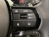 【アダプティブ・クルーズ・コントロール】予め設定した車速内でクルマが自動的に加減速。 前走車との適切な車間距離を維持しながら追従走行し、高速道路でのドライバーの疲労を軽減してくれる嬉しい機能付♪