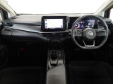 「NISSAN 認定中古車」です。ワイド保証1年付(期間中走行距離無制限)全国の日産サービス工場で保証が受けられます。ご購入後も1ヶ月または1,000km点検が無料で受けられます♪