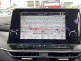 ハンズフリーフォン、VICS(FM多重)、ボイスコマンド、Bluetooth対応、USB接続、HDMI接続、Apple CarPlay ・ Android Auto 連携機能、AM/FMラジオ、NissanConnect サービス対応、iPod対応