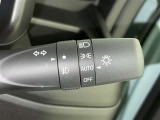 【オートライト】車外の明るさに応じて自動的にライトの点灯・消灯をしてくれます