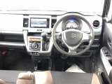 内装も綺麗なお車です
