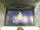 【12型フリップダウン】大画面モニターで後席でもエンタメをお楽しみいただけます。家族や友人とお出かけする機会が多い方に大人気です♪