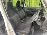 運転席シート廻りは使用感も少なく、良好な状態となっています。丁寧に使われていたことがよくわかりますね。