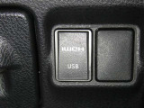 【充電用USB端子】デバイスの充電に便利です。※実際の接続端子は写真で確認or店舗までご気軽にお問合せください♪