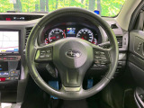 【純正革巻きステアリング】上質な革を使用することで、手にしっかり馴染みとても運転しやすいハンドルです♪