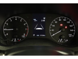 マルチインフォメーションディスプレイ付きのメーターです!エコ運転へ導く多彩な情報を表示してくれます。