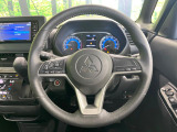 【純正革巻きステアリング】上質な革を使用することで、手にしっかり馴染みとても運転しやすいハンドルです♪